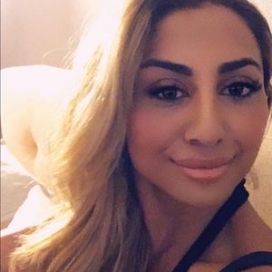 Meet your Posher, Jaheda